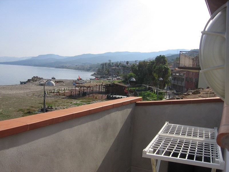 Mansarda in Affitto a Caronia, zona Marina di Caronia, 250€, 45 m², arredato