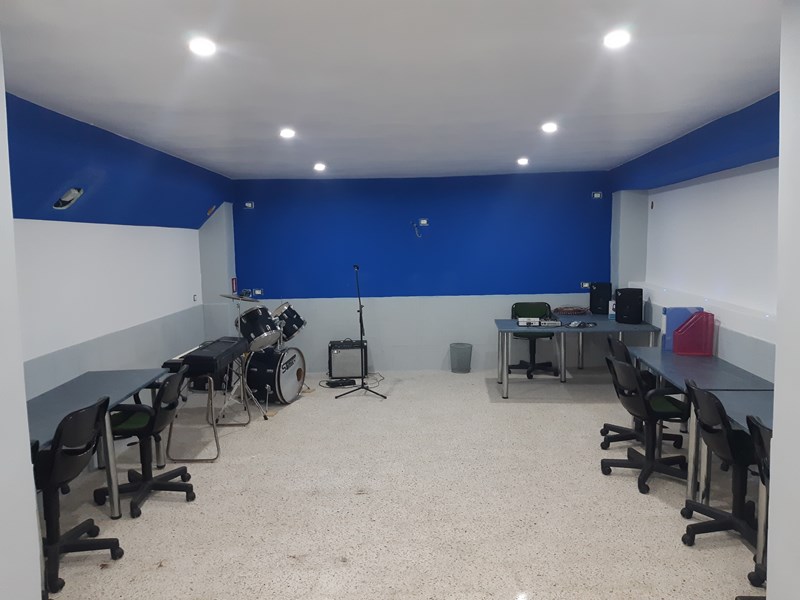 Monolocale in Vendita a Caronia, zona Marina di Caronia, 40'000€, 75 m²