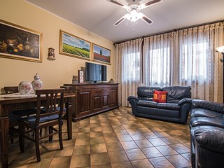 Trilocale in Vendita a Battaglia Terme, zona via Mohringen, 115'000€, 160 m²