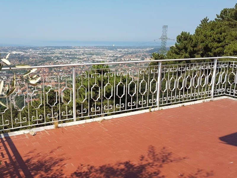 Casa Indipendente in Vendita a Massa, zona Bergiola, 295'000€, 180 m², arredato