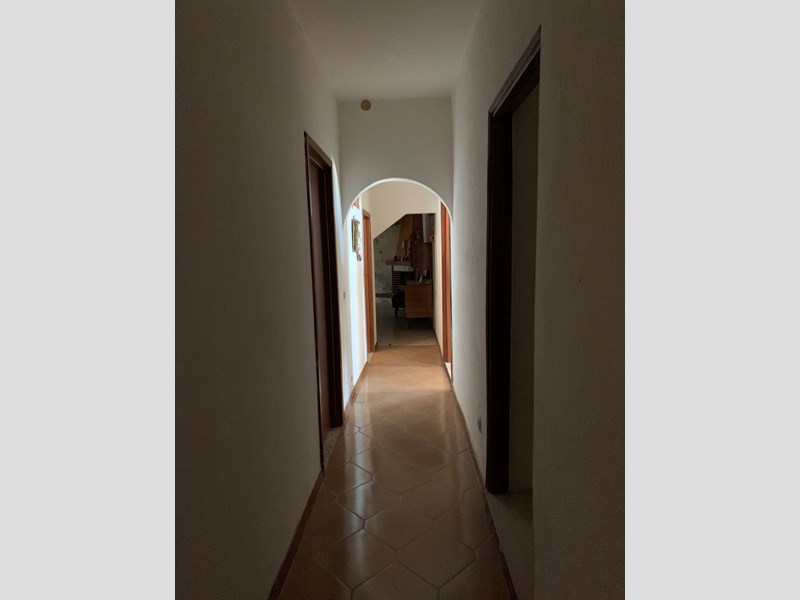 Casa Indipendente in Vendita a Loceri, zona Periferia , 150'000€, 240 m², con Box