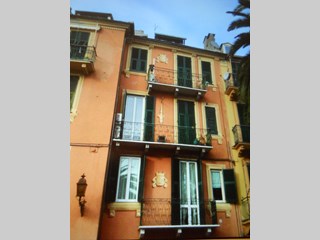 Appartamento in Affitto a Arenzano, zona lungomare, 75 m², arredato