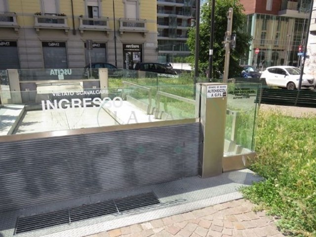Box in Vendita a Milano, zona CENTRALE, 26'500€, 14 m²