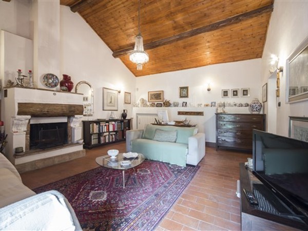 Rustico in Vendita a Monterenzio, zona zona collinare, 649'000€, 500 m²