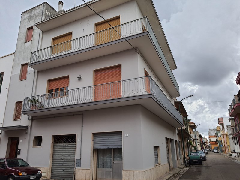 Appartamento in Vendita a Aradeo, 99'000€, 140 m²