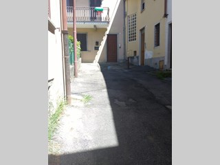 Villa bifamiliare in Vendita a Villa d'Almè, zona CENTRO STORICO, 100'000€, 130 m², arredato, con Box