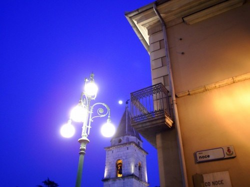 Immobile commerciale in Affitto a Benevento, zona Centro storico, 650€, 56 m²