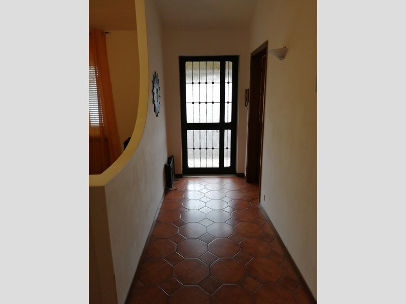 Appartamento in Vendita a Carrara, zona Fabbrica , 139'000€, 90 m²