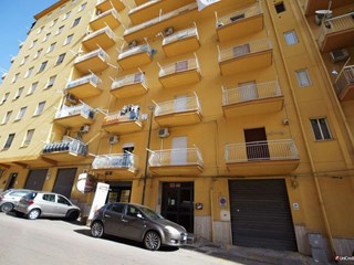 Appartamento in Vendita a Agrigento, 88'000€, 134 m²