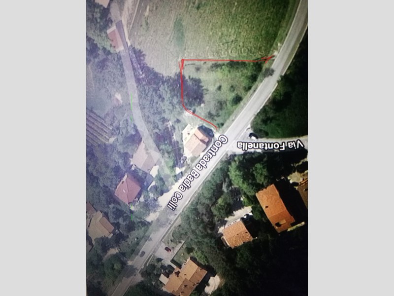Terreno edificabile in Vendita a Cupramontana, zona Via Badia, 60'000€, 941 m²