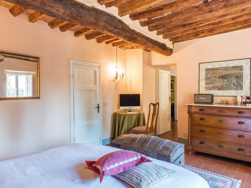 Appartamento in Affitto a Lucca, zona Via San Leonardo, 950€, 65 m², arredato