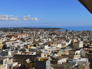 Attico in Vendita a Avola, zona Centro storico, 180'000€, 70 m²