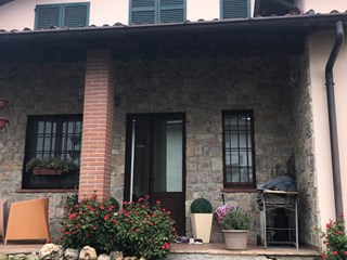 Casa Semi Indipendente in Vendita a Agazzano, zona zona residenziale, 225'000€, 170m circa