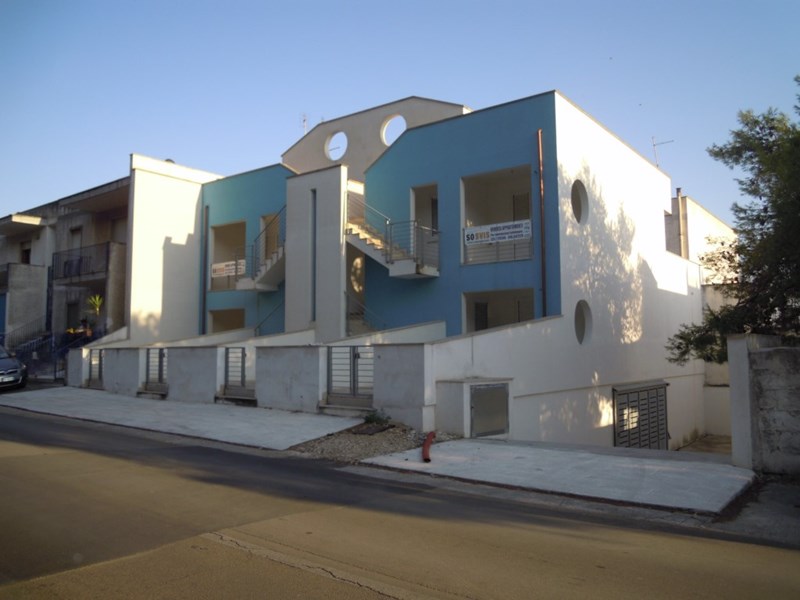 Quadrilocale in Vendita a Sannicola, 135'000€, 67 m², arredato