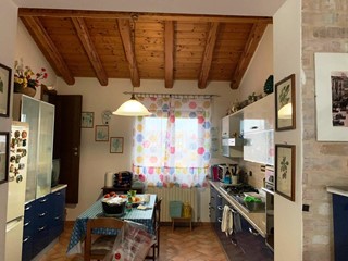 Appartamento in Vendita a Santa Maria Nuova, 