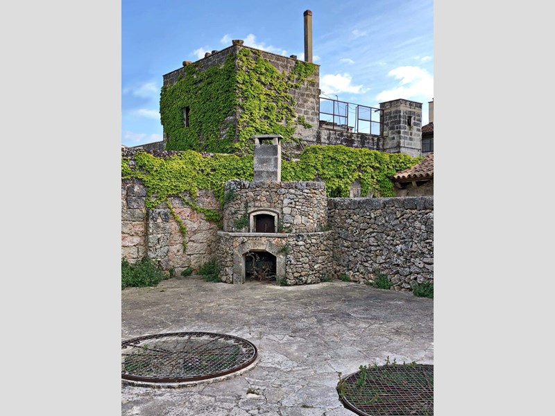 Casale in Vendita a Gallipoli, 330'000&euro;, 390 m², arredato