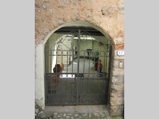 Rustico in Vendita a Camaiore, zona Fibbiano Montanino, 130'000&euro;, 330 m²