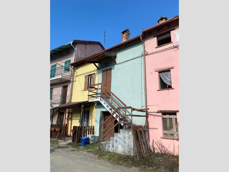 Casa Semi Indipendente in Vendita a Pontinvrea, 55'000€, 80 m²