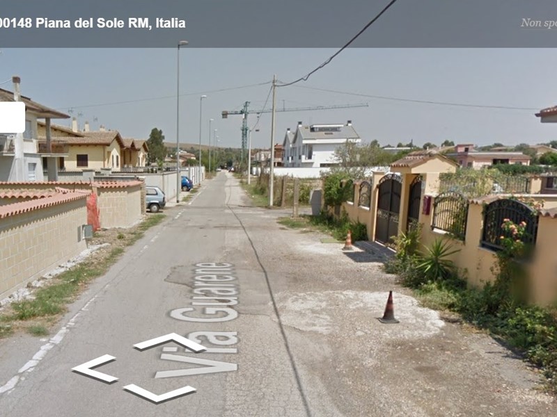 Terreno edificabile in Vendita a Roma, zona Piana del Sole via Guarene, 190'000€, 2615 m²