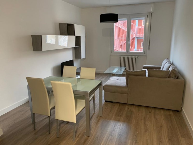 Trilocale in Affitto a Garda, zona Garda, 350€, 80 m², arredato