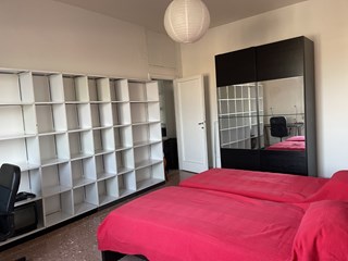 Stanza in Affitto a Roma, zona San Paolo, 450€, 70 m², arredato