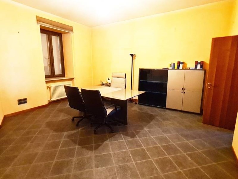 Ufficio in Vendita a Gorizia, 198'000€, 182 m²
