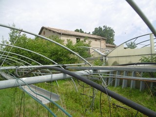 Villa in Vendita a Bagnolo in Piano, zona San Tomaso Della Fossa, 110'000€, 570 m²