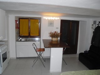 Monolocale in Vendita a Asti, zona Centro, 45'000&euro;, 35 m², arredato