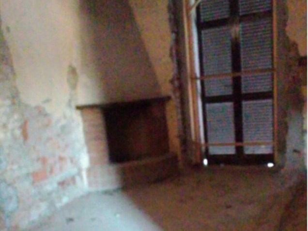 Rustico in Vendita a Alessandria, zona periferia, 80'000€, 130 m², con Box