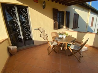 Casa Semi Indipendente in Vendita a Rosignano Marittimo, zona Vada, 210'000€, 90 m²