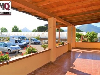 Casale in Vendita a Falciano del Massico, 230 m²