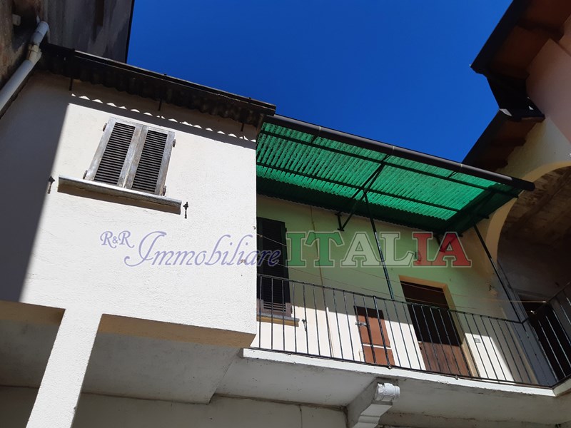 Bilocale in Vendita a Seregno, zona S. Valeria, 68'000€, 70 m²