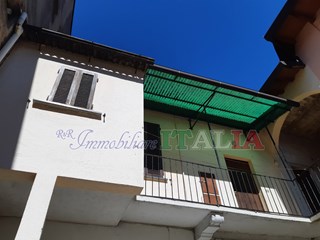 Bilocale in Vendita a Seregno, zona S. Valeria, 68'000€, 70 m²