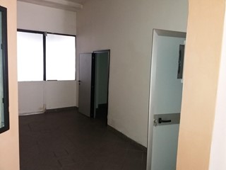 Laboratorio in Affitto a Empoli, 600&euro;, 120 m²