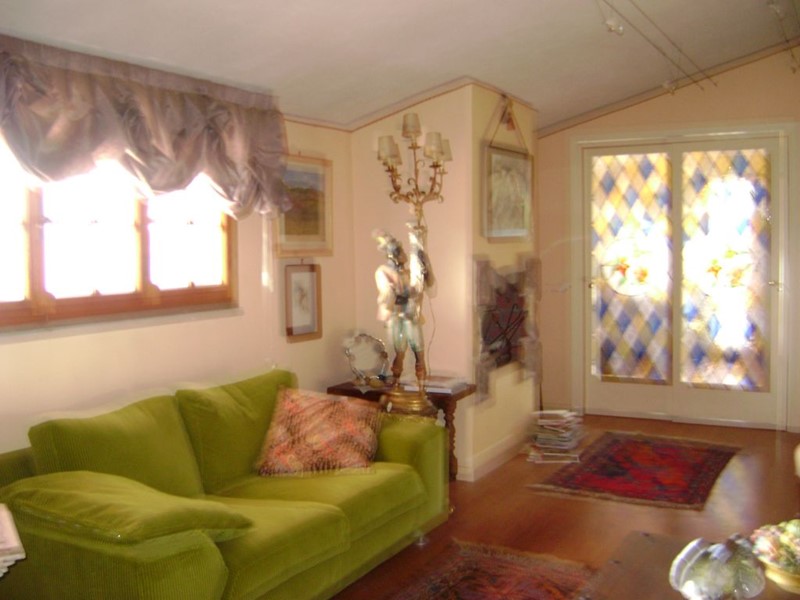 Villa in Vendita a Vinci, 300 m²