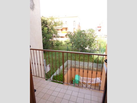 Trilocale in Vendita a Jesi, 70'000€, 52 m², arredato