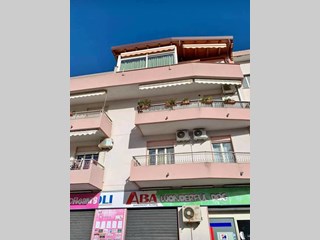 Bilocale in Vendita a Brolo, zona Piazza vespri siciliani , 190'000€, 150 m², con Box