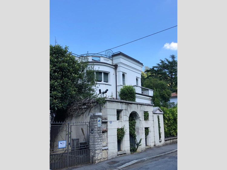 Villa in Vendita a Brescia, 1'555'872€