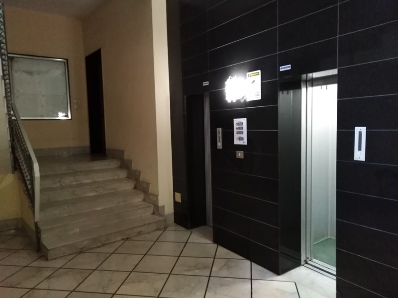 Appartamento in Vendita a Ragusa, 140'000€, 180 m², con Box