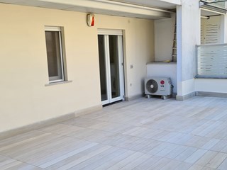 Bilocale in Vendita a Napoli, zona Colli Aminei, 260'000€, 50 m²