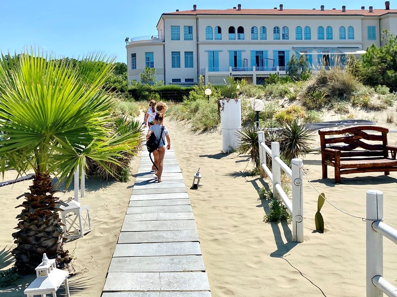 Bilocale in Affitto a Pisa, zona Calambrone, 1'150€, 60 m², arredato