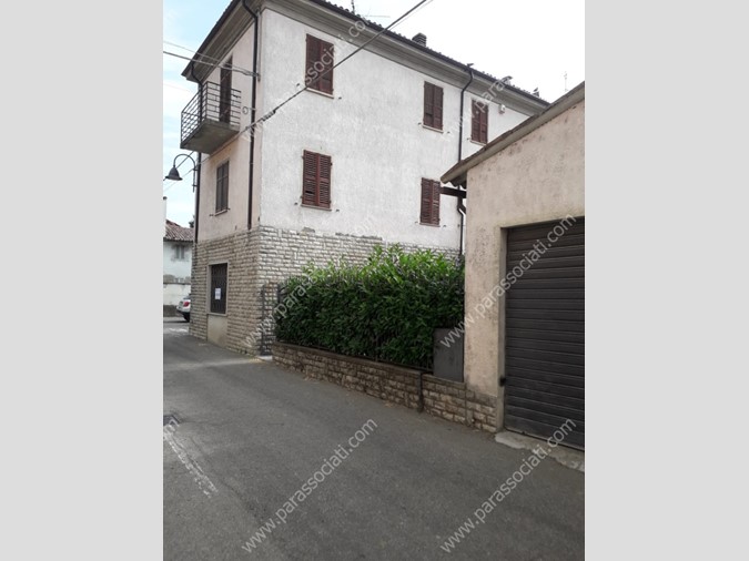 Casale in Vendita a Castelnuovo Scrivia, 60'000€, 110 m²
