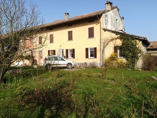 Casale in Vendita a Casei Gerola, 160'000€, 160 m²