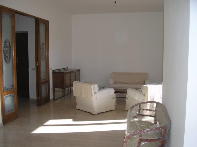 Appartamento in Affitto a Perugia, zona Centro Via Pellini, 1'200€, 160 m²
