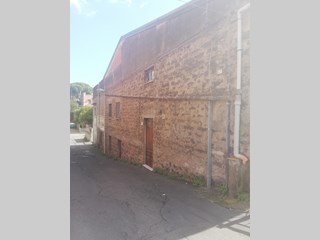 Casa Indipendente in Vendita a Tremestieri Etneo, zona via etnea 204, 200'000€, 400 m², con Box