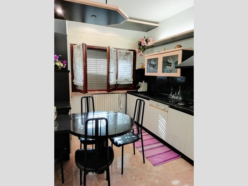 Quadrilocale in Vendita a Fiorenzuola d'Arda, 220'000€, 110 m²