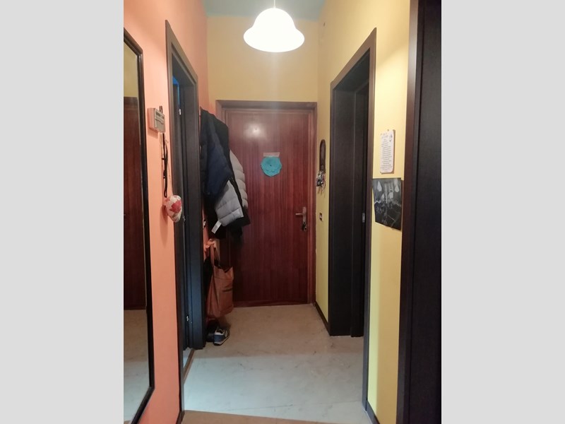 Trilocale in Vendita a Fiorenzuola d'Arda, 65'000€, 75 m²