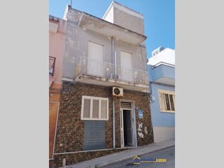 Casa Indipendente in Vendita a Pachino, 110'000€, 215 m²