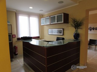Ufficio in Vendita a Olbia, 295'000€, 160 m²