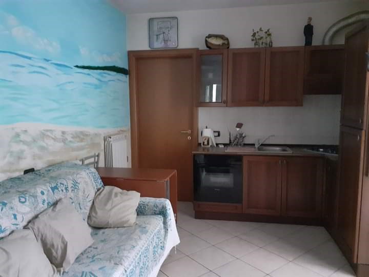 Casa di corte in Vendita a Galliate, zona Centro, 33'000€, 33 m², arredato